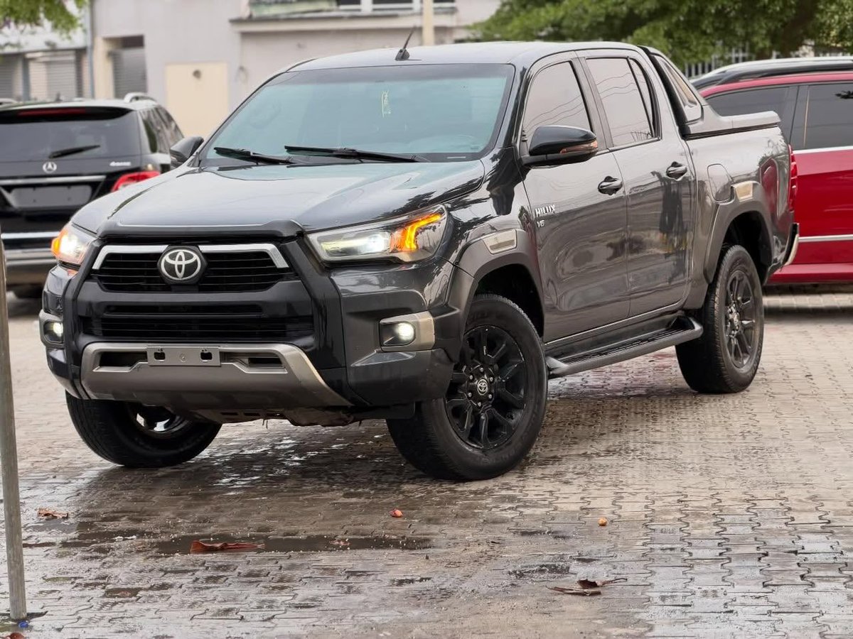 HaychAutos's tweet photo. 2020 Toyota Hilux V6

Custom DutyAvailable 
Ready for Inspection!
Call/WhatsApp: 09071776116
#HaychAutos #LagosCarDealer #LekkiCarDealer #AutoDealer 

DM for details 
Car Finance Available
Car Loan Available
Nationwide Delivery https://t.co/pag0f1roQq