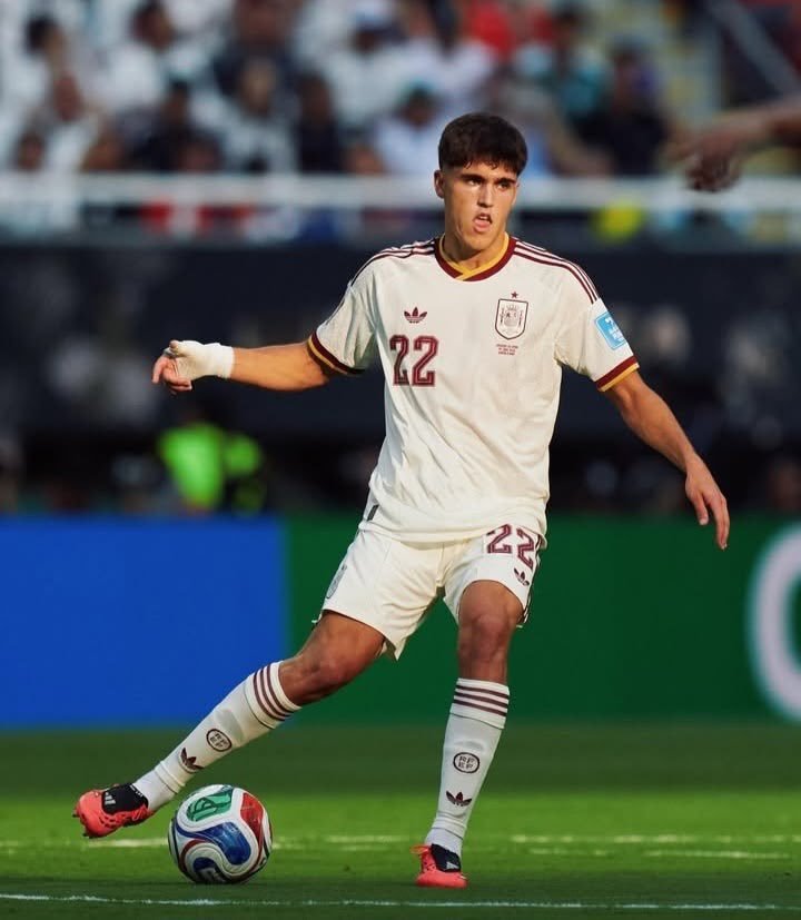 DukeDennis_00's tweet photo. 🚨 DO YOU KNOW: Pau Cubarsi had more chances created than Vitinha and Joao Neves combined. https://t.co/9IDM1es753