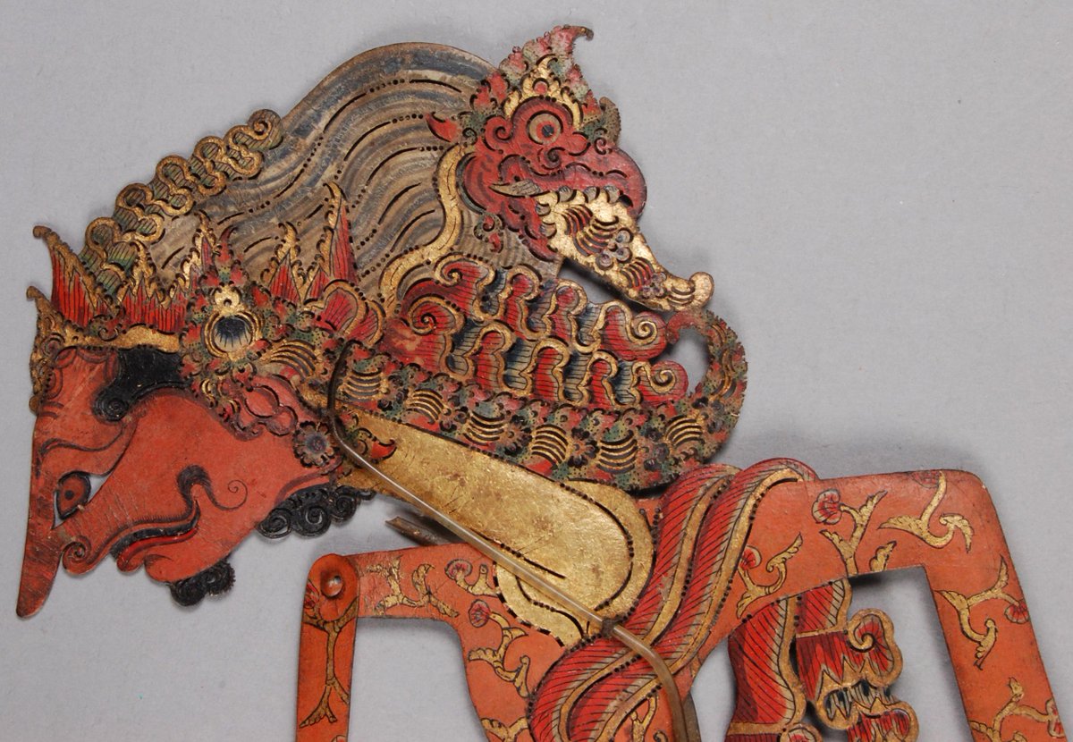 mu_faiz1999's tweet photo. Suka banget set wayang gedhog Kyai Banjed yang sekarang di @britishmuseum . Wayang ini dibuat pada masa Kartasura (1720-1750), yang kemudian dihadiahkan oleh pihak Kraton Surakarta ke Raffles sekitar 1811-1816. https://t.co/EwCMtSYFdK