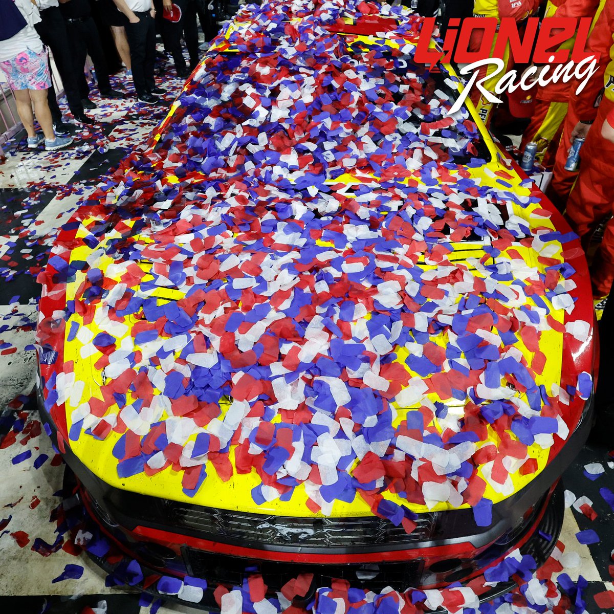 Lionel_Racing's tweet photo. 𝐅𝐨𝐫 𝐘𝐨𝐮𝐫 𝐑𝐞𝐟𝐞𝐫𝐞𝐧𝐜𝐞: These images from the Joey Logano 2026 North Wilkesboro win are some of the ones our artists will use to create the raced-win die-cast

➡️ https://t.co/8gGkJjy4cC https://t.co/b482zNETOc