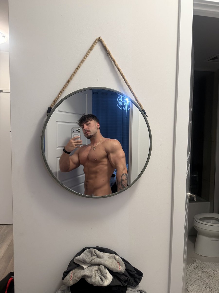 Cashmasterjack0's tweet photo. Should I post more 🦶 content?
#gaypaypig #gayfindom #paypig #cashmaster #cashdom #cashmeet #findomgod   #cashdrains #findom #cashpig #findomaster #gayspit #alphaspit #findomspit #gayspitfetish #spitfetish #malespit 
@topalphamales @AmericanAlphas1 @diamond__here https://t.co/rC8CvtveXS