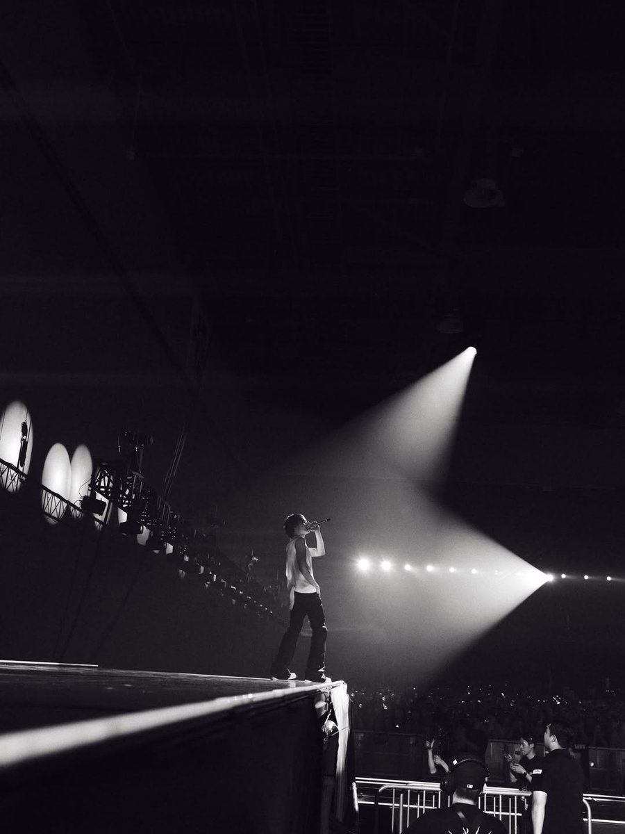 vchew98's tweet photo. V8 live https://t.co/CJuKU0Oq5r