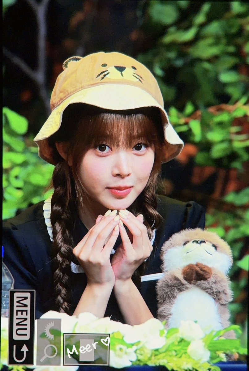 Meer_hec's tweet photo. 260722 홍은채
 
❤️

#홍은채 #은채 #EUNCHAE #ウンチェ #르세라핌 #LE_SSERAFIM https://t.co/Kzey6jIwOd