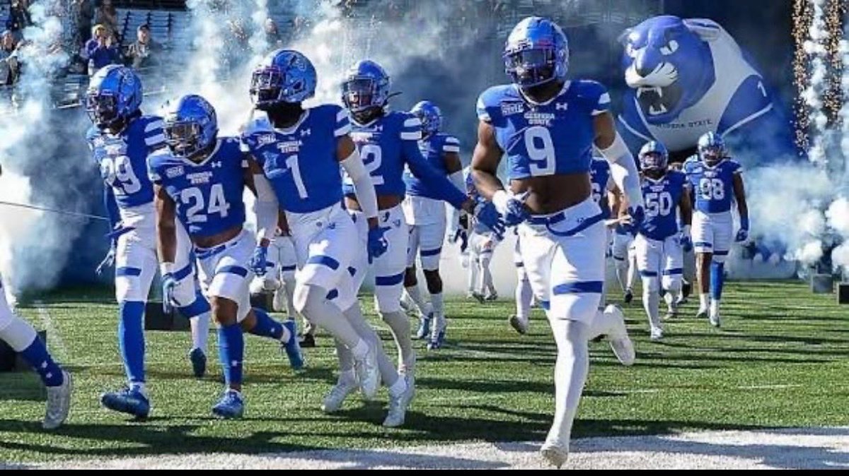 luketenn1's tweet photo. After a great conversation with @Enrique__Davis I am blessed to receive an FBS offer from @GeorgiaStateFB @DellMcGee 

@coach_spinnato 
@brendancahill_ 
@Coach_JMcCarthy 
@CRHFootball 
@Andy_Villamarzo 
@ScoutingNE https://t.co/QZKUutUd6q