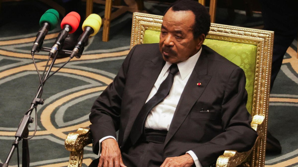 RFI's tweet photo. Cameroun: le parti au pouvoir répond à la controverse sur l'absence du président depuis plus de 40 jours https://t.co/2Op8tTO4C1 https://t.co/UrIGjTIRvp