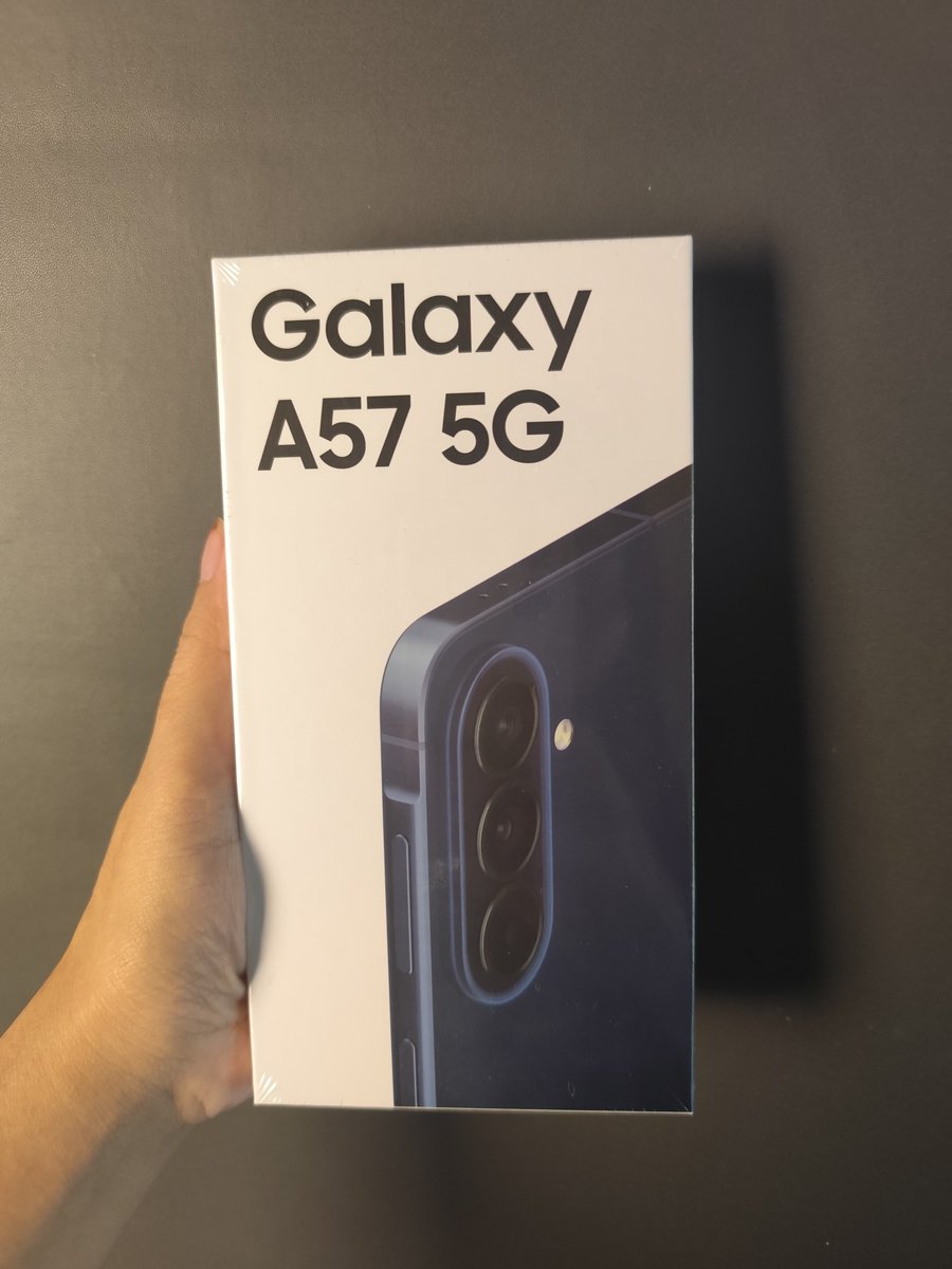 Chicikiya's tweet photo. #WTS #ZonaUang
Samsung Galaxy A57 5G 8/128 GB,masih baru &amp; segel, order di shopee ya

*BolehNegoJanganSadis 😇
https://t.co/GH2AiT5FaT https://t.co/EbVzm3jkBC