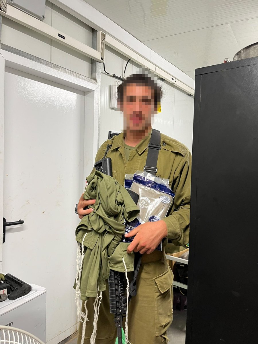 thenachshonim's tweet photo. שומרים על הרוח, לצד המשימה.

לוחמי חטיבת "החשמונאים", דור העתיד של הלוחמים מהחברה החרדית, פועלים מדי יום במסירות ובמקצועיות כדי להגן על מדינת ישראל.

כשהם נמצאים בשטח ומתמקדים במשימה, חשוב לנו לוודא שגם הצרכים הייחודיים שלהם מקבלים מענה ראוי. https://t.co/YAjqeB5TQC