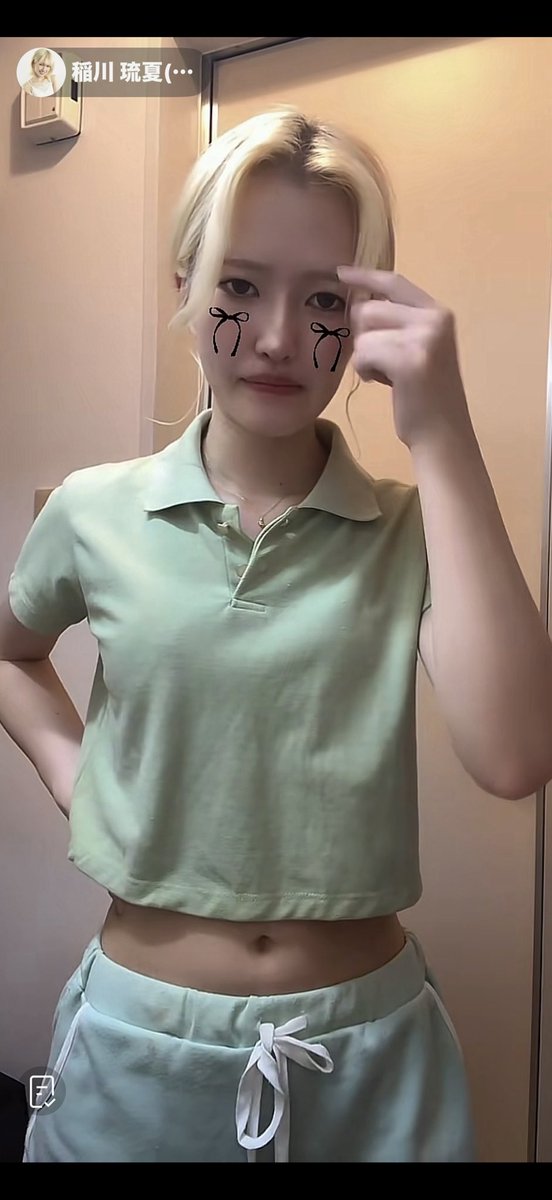 hesodenuke0's tweet photo. へそ出しの子のライブ配信
動画欲しい人いますか？ https://t.co/Kly6WcKqWl