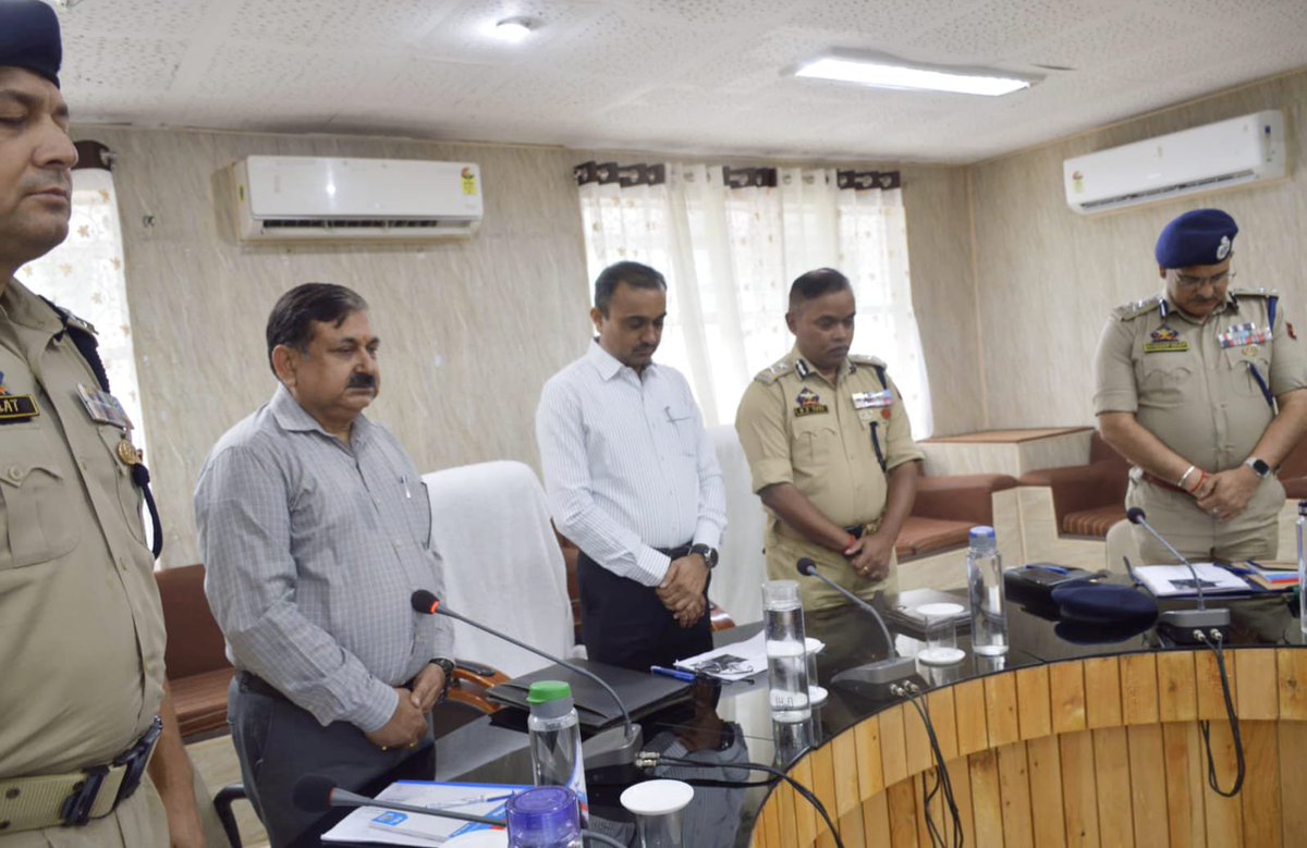 Divcomjammu's tweet photo. Divisional Commissioner Jammu @Rameshkumarias, and @igp_jammu Bhim Sen Tuti, on Tuesday visited Poonch and reviewed the arrangements for the upcoming annual Shri Budha Amarnath Ji Yatra 2026.

The Divisional Commissioner directed all concerned departments to ensure  all necessary facilities are put in place well in advance to provide a safe, secure and comfortable pilgrimage experience to the yatris.

The Div Com and IGP Jammu also had an interaction with civil society members and religious heads to discuss issues and suggestions for the smooth conduct of the Yatra.

It was informed that the first batch of yatris is scheduled to be flagged off from Jammu on August 16, 2026, while the Chhari Yatra will be held on August 26, 2026.

A two-minute silence was also observed during the meeting in memory of those who lost their precious lives in the recent flash floods.

Div Com and IGP Jammu appealed to all for adhering to the public advisories and weather forecast advisories during the next couple of days which might receive continuous rain in the region.