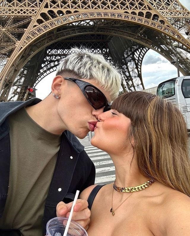 AmilaLovee's tweet photo. Alejandro Garnacho's dating history 

2021--single
2022--single 
2023--single 
2024--single 
2025--Eva Garcia
2026--Adriana Lob....Love https://t.co/ag9uG6HmyD