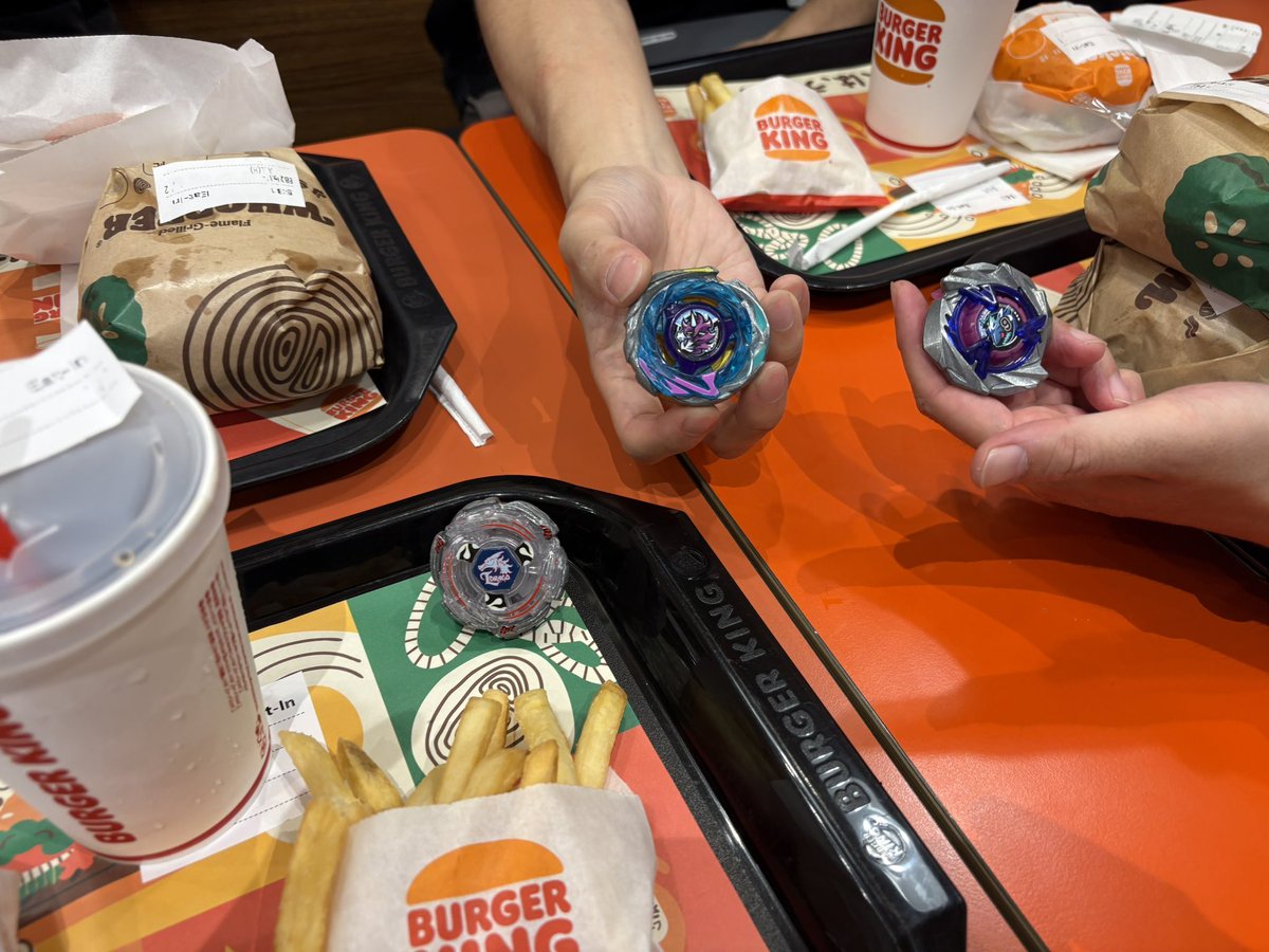 silver_wolf41's tweet photo. #ベイブレードX 
ベイ回したらバーキンだよね
ユニコーンデルタがカッコ良い https://t.co/Trn9F33LIX