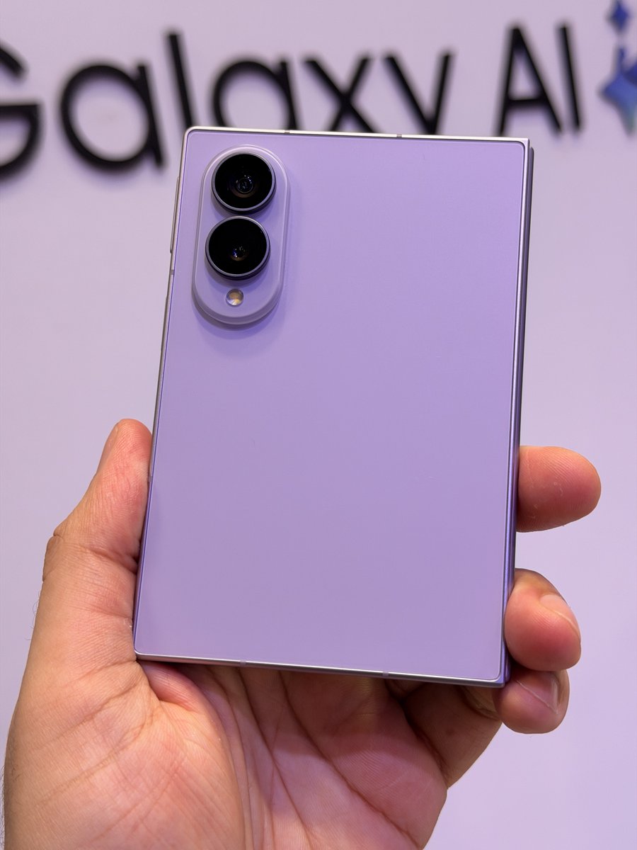 stufflistings's tweet photo. A new Shape has finally arrived 😍
This is your first look at the Samsung Galaxy Z Fold8. https://t.co/lOamHuAVlL