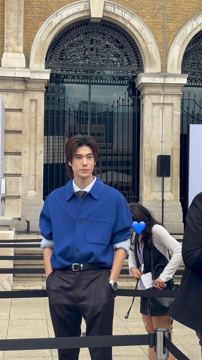 svkkkksv's tweet photo. ‘ไว้เจอกันที่โรมครับ’
#GalaxyUnpacked #GalaxyxPhuwin #phuwintang 
@phuwintang https://t.co/abIUCwfsEJ