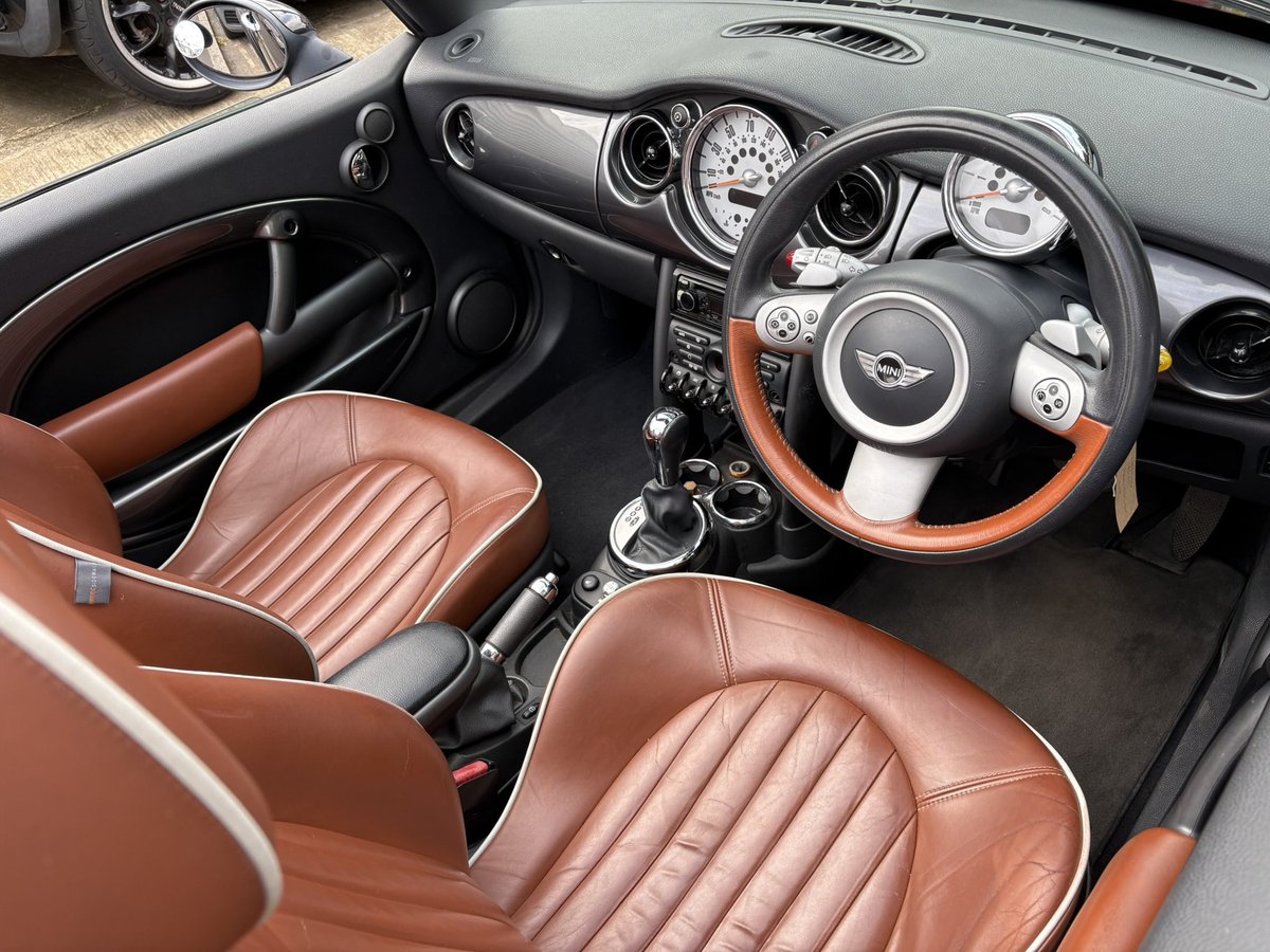 Londonmini1's tweet photo. Just arrived at HQ
Mini Cooper S Sidewalk Limited Edition
Astro Black Metallic 
Tan Lounge Leather Trim
Very Special Alloy Wheels
Full Details:https://t.co/djUGy9CUwL
#Mini
#Summer
#Sell
#Repair
#Restore https://t.co/OkiWK8l0rC