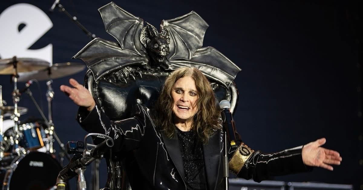 BlackSabbath's tweet photo. Ozzy Forever! ✌🏽🪽
📸: @RossHalfin 
#OzzyDay https://t.co/071uXvHcpO