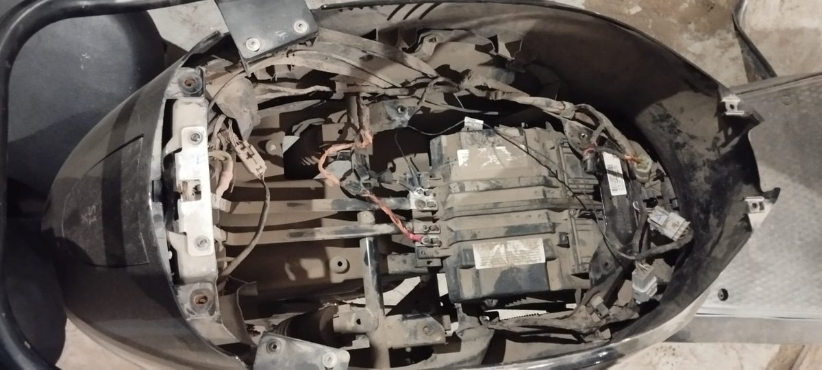 PawanNa9770's tweet photo. Meri Bike 7 Mahine Se Service Centre Par Khadi He ABHI TAK KOI SERVICE NAHI HUI BIKE NO. MP09DN7839 OWNER NANE PAWAN NAGAR 
@OlaElectric https://t.co/GOL0JxAzgc