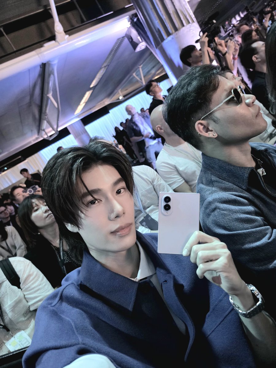 phuwintang's tweet photo. ZFold 8!
#GalaxyUnpacked #GalaxyxPhuwin https://t.co/Ih2QhNCbpB