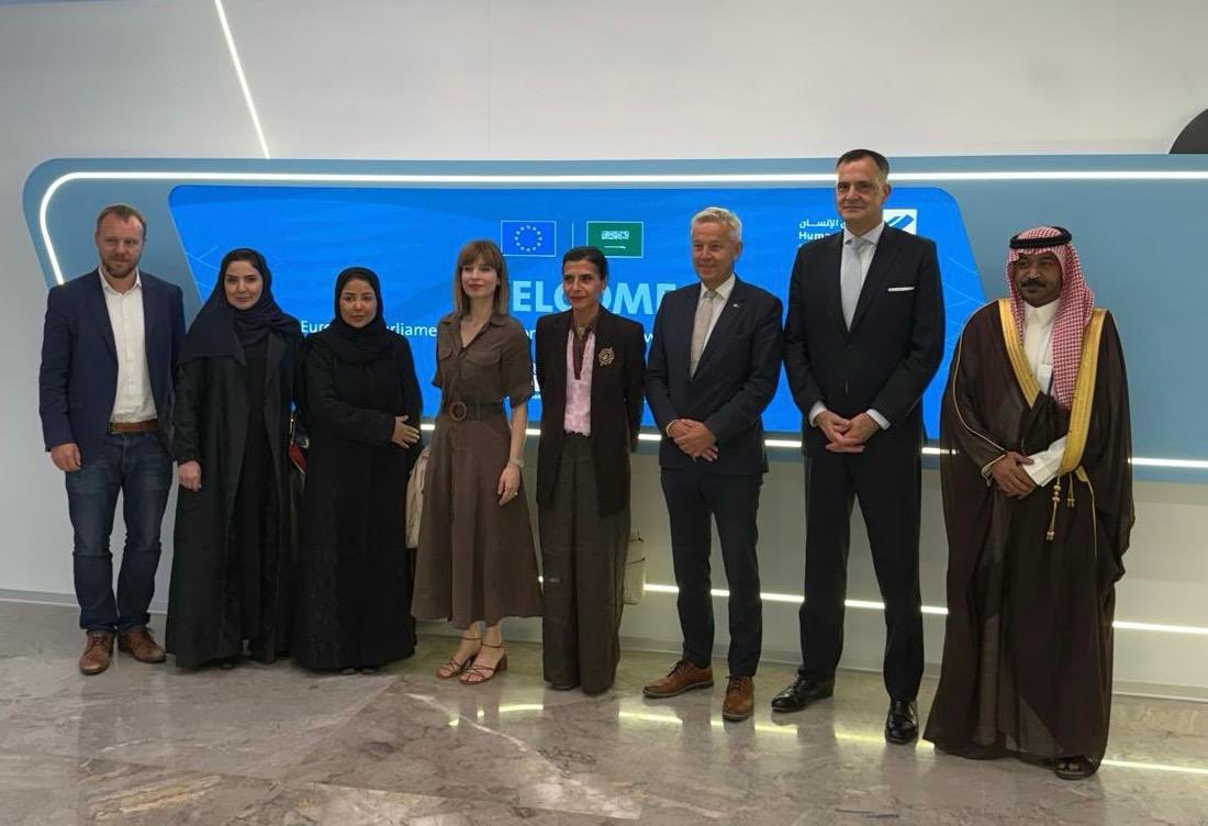 EUAmbGCC's tweet photo. 18th EU–Saudi interparliamentary meeting in Jeddah. Fruitful exchanges between @ShuraCouncil_SA and the @Europarl_EN’s 
Delegation for Relations with the Arabian Peninsula, led by @ReinholdLopatka. Parliamentary diplomacy plays is part of our strategic partnership.🇪🇺🇸🇦 https://t.co/y0QPfpjynK
