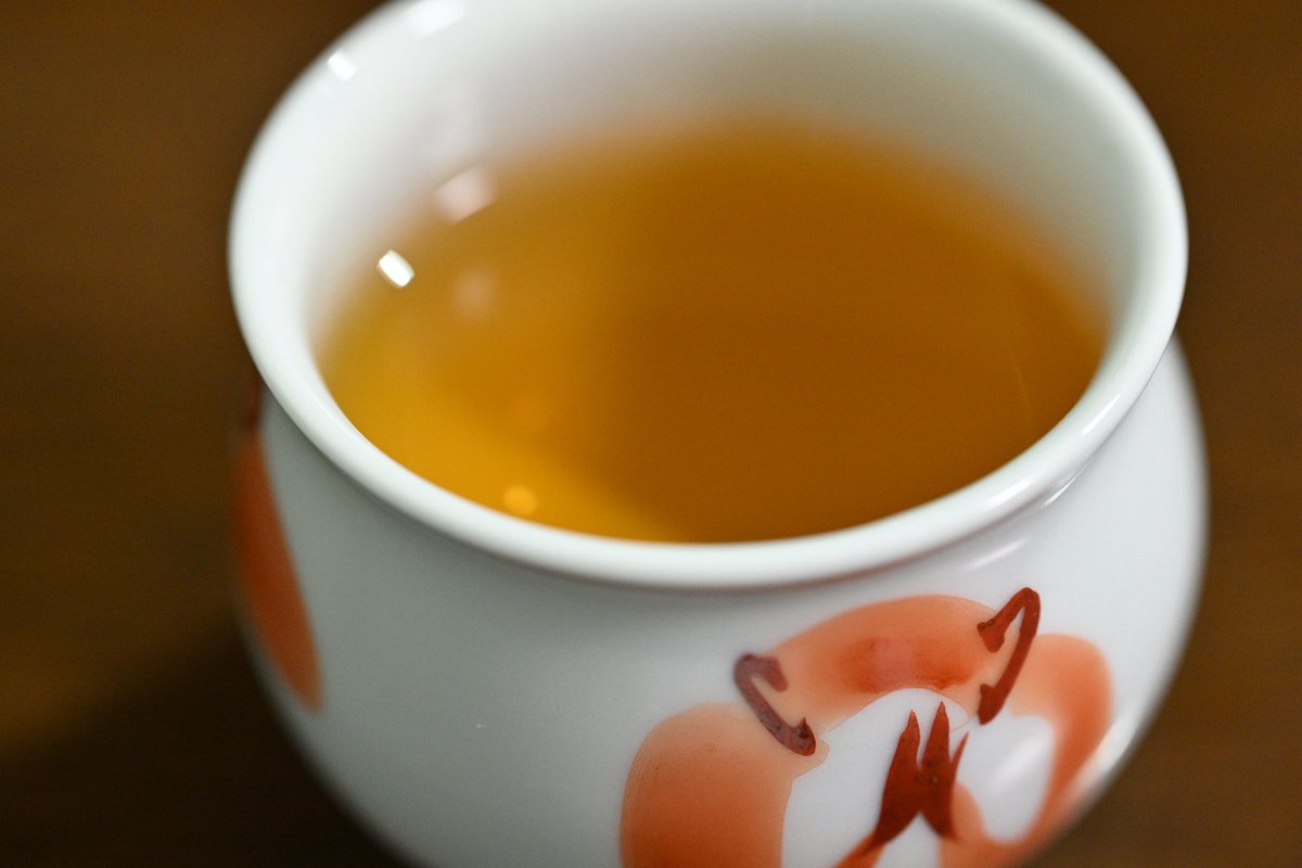 背景 tweet media