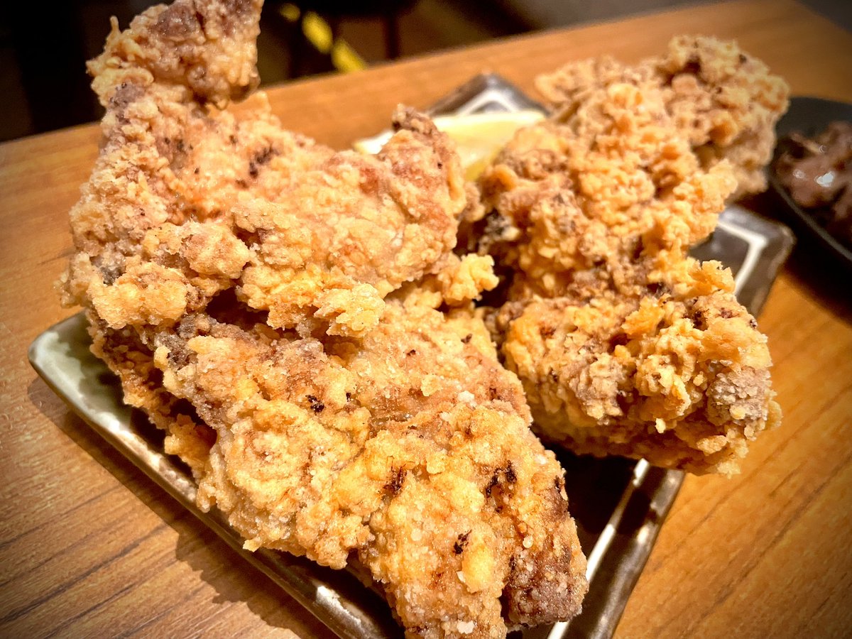 sentatta's tweet photo. 久々のぺんぺんさんと飲み🍺
めちゃくちゃ美味かった！！
店員さんの対応も素晴らしい👍
暑い日の酒は美味いね😋
@__pen_pen https://t.co/cl2V5oxclQ