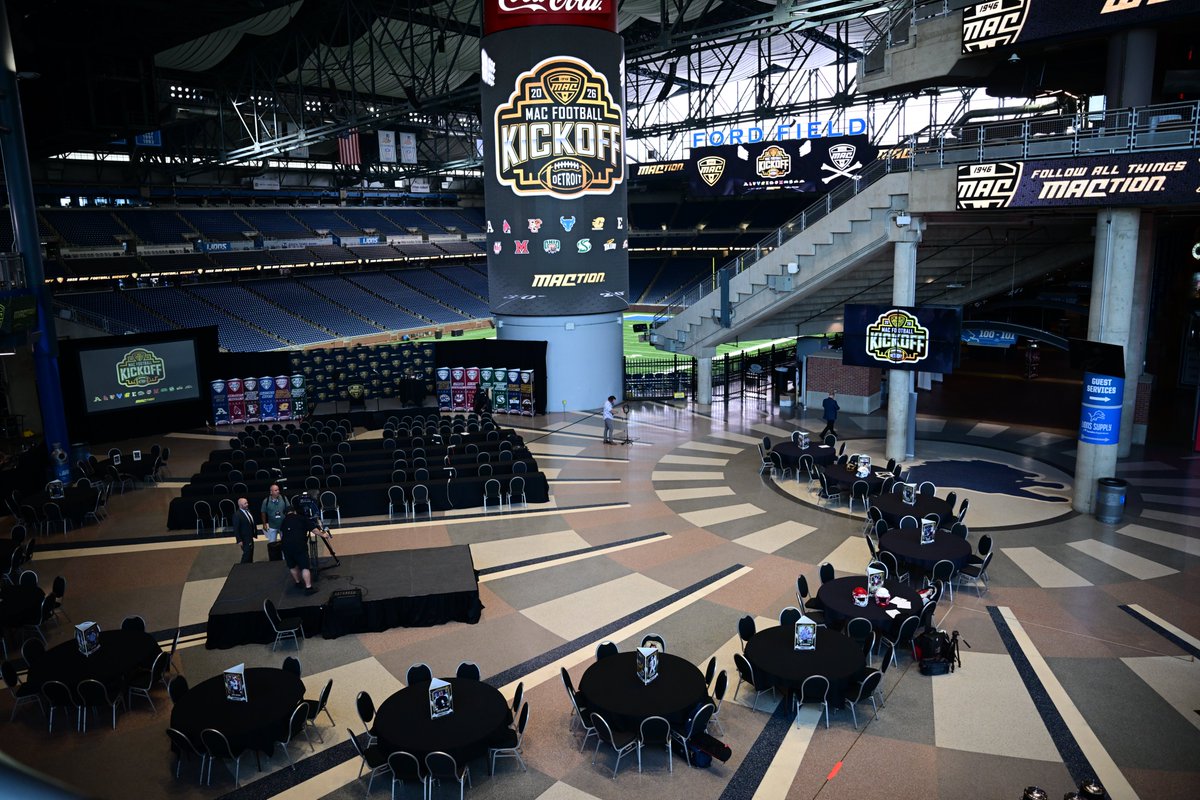 MACSports's tweet photo. 📍 Ford Field 

#MACtion 🏈 https://t.co/2y472GxgaV