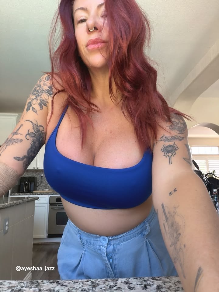 ayeshaa_jazz's tweet photo. Original Name : Alexis Fawx (birth name not publicly confirmed)
Online/Stage Name : Alexis Fawx 🇺🇸

Date of Birth : June 23, 1975
Age : 51 years (as of 2026)
Height : 5'4" (163 cm)
Weight : Approx. 57 kg (126 lbs)
Body Measurements : 34DD-26-36
Eye Color : Hazel
Hair Color : Blonde
Birthplace : Pennsylvania, USA 🇺🇸
Nationality : American 🇺🇸
Zodiac Sign : Cancer ♋
Education : Not publicly disclosed
Profession : Adult Film Actress | Glamour Model | Content Creator
Years Active : 2010 – Present

🏆 Awards & Recognition :

Multiple AVN Award nominee.

Multiple XBIZ Award nominee.

Featured in productions for leading studios including Brazzers, Naughty America, Reality Kings, Evil Angel, Jules Jordan Video, and Digital Playground.

Widely recognized as one of the industry's most successful MILF performers.

🌟 Career Highlights :

Entered the industry in 2010 and rapidly became a fan favorite.

Built a career spanning hundreds of productions with major studios.

Expanded into premium subscription platforms and independent content creation.

Known for her longevity, professionalism, and consistent popularity.

Maintains a strong international fanbase across digital platforms.

❤️ Relationship Status : Not publicly disclosed

💕 Dating History :

No publicly confirmed long-term relationships.

No publicly confirmed marriages.

Keeps her private life largely out of the public eye.

💰 Net Worth : $2M – $4M (public estimates vary)

💸 Income Sources :

Premium content platforms

Studio productions

Brand collaborations

Social media sponsorships

Merchandise and exclusive content

📊 Social Media Followers :

Instagram : 400K+ followers (varies over time)

X (Twitter) : 500K+ followers (varies over time)

TikTok : No significant verified presence

YouTube : No major official channel

🎯 Interesting Facts :

Began her professional career later than many performers and quickly became widely recognized.

Frequently cited among the most popular performers in the MILF category.

Has worked with nearly every major adult entertainment studio.

Built a successful independent creator business alongside ESPN studio work.

Remains one of the industry's most recognizable veteran performers.