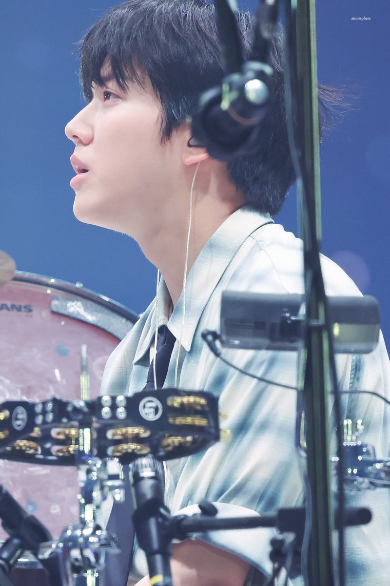 atmosphere_825's tweet photo. 260704 DAY6 10th Anniversary Tour  
〈The DECADE〉FINALE in SEOUL    

#DAY6 #데이식스 #도운 #Dowoon https://t.co/o9tszhroSR