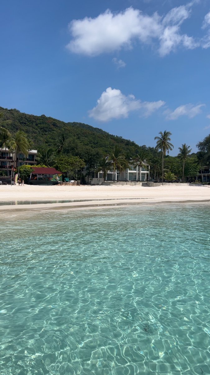 safiaalm's tweet photo. Les îles perhentian et redang en Malaisie 🌴 https://t.co/dD4EOtz2nk