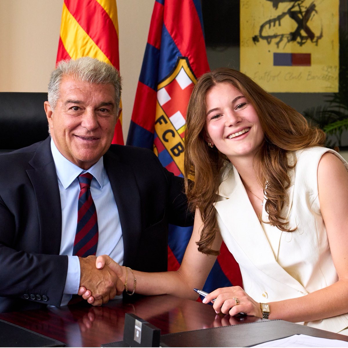 FCBfemeni's tweet photo. Blaugrana fins al 2030 💙❤️🤝 https://t.co/E1LJ07w6ta