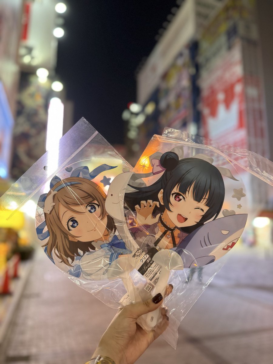 d_ota_02's tweet photo. 久々 秋葉原ーっ！
にこちゃんはぴば🎂💕☺︎ https://t.co/GDXHqeufGr
