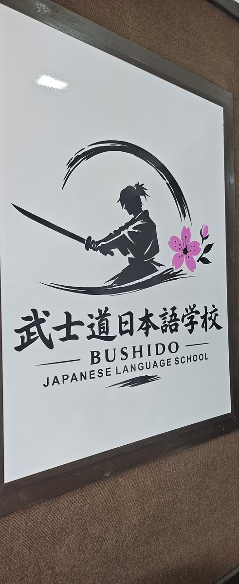 ryokkichan's tweet photo. 今回の一番の目的
スリランカの親友が現地で日本語学校をオープンさせ
講師で来て頂きたいとの事で
先生3日目
🇱🇰でGTOやってます(笑)
こちらは面接もかなり厳しく覚悟を持って来てる生徒さんが多いので
教えると言いつつ色々教わっています
人に伝えたり教えるって本当に難しい

勉強させて頂いてます https://t.co/ZQ4ofBiEDC