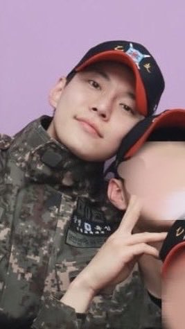 bunbunrbud's tweet photo. 빨리 만나 ㅠㅠ 만나서 투샷 줘 ㅠㅠ https://t.co/QYhOwjgWQf