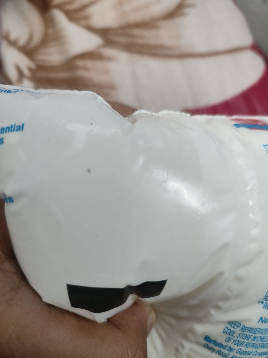 Harsh_pandit_'s tweet photo. @amulcares @Amul_Coop there are no details of manufacturing and expiry... As they erased... I've shared contact via DM and sharing the image here.. Kindly help https://t.co/42sJ41QAp8