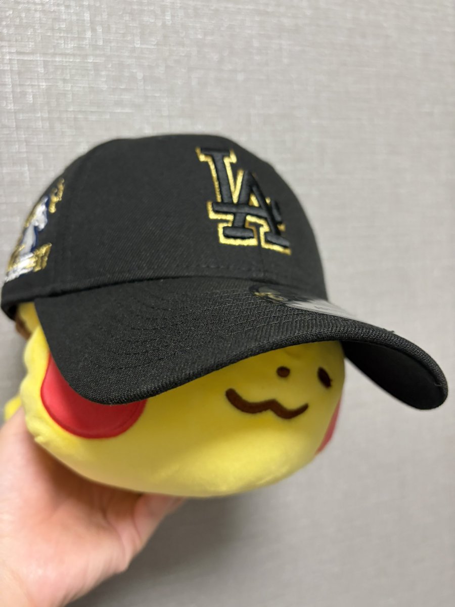 ryou0106's tweet photo. ドジャピカかっこ良い

#ポケスリ3周年をみんなで https://t.co/Az5nUj22O0
