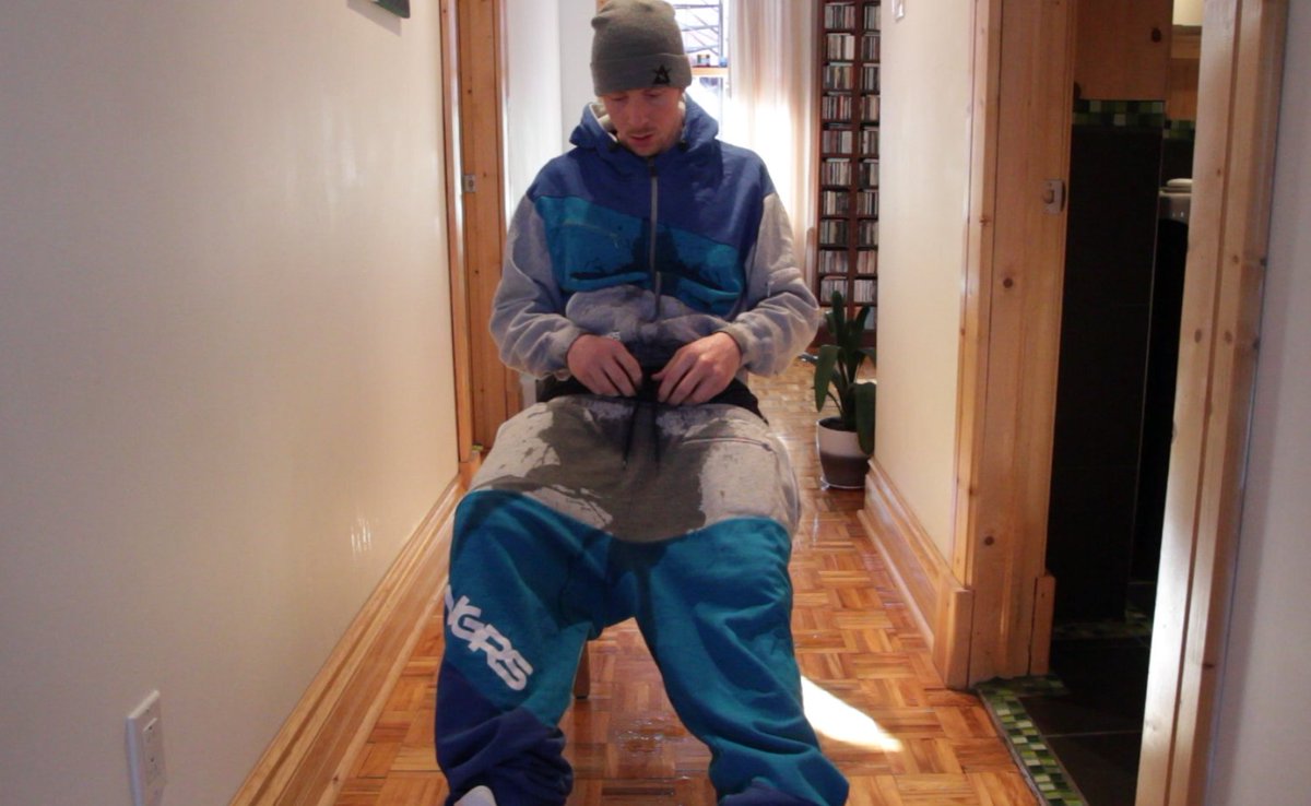 mtlsaggerboy's tweet photo. Brand new sweats DGNRS and Nikes get it all 💧💛
Last days of promo for subs with 30% discount. DM

https://t.co/wRv2PGO4U5 https://t.co/UXyg2MLIkM