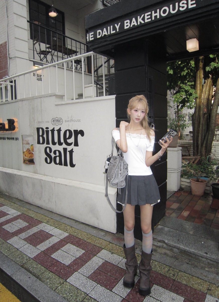 udtt_official's tweet photo. [#구한나]

🐰🩶 

#UDTT #우당탕탕소녀단 
#KOOHANNA #VIPER https://t.co/j7jP3zhR5V