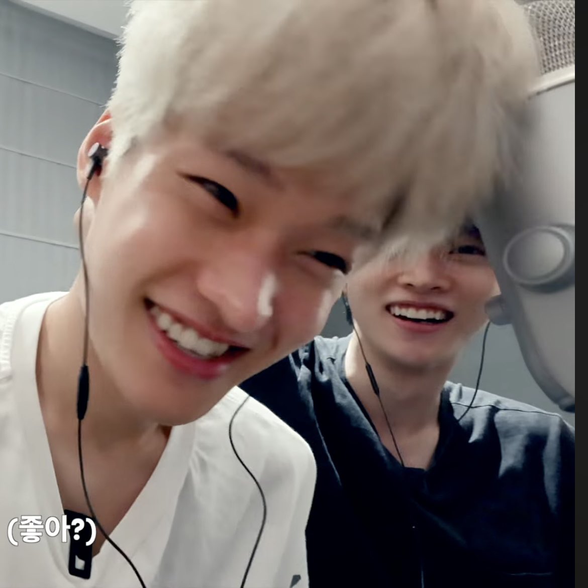 biiuu_32's tweet photo. 엉엉ㅜㅠㅠ 넘귀여워 내 됒이
내일보자~ https://t.co/RGGTuThot2
