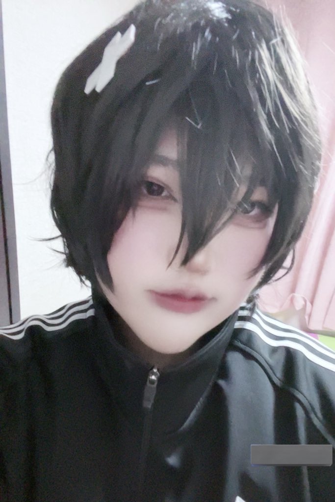 ベロン tweet media