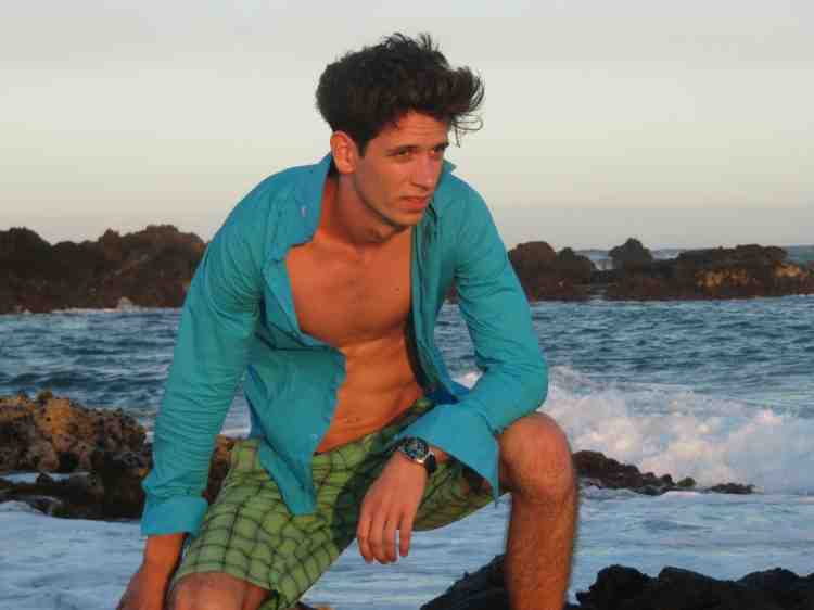 Cam4_GayFR's tweet photo. Ce corps bronzé au bord de l’eau avec cette chemise ouverte qui laisse tout deviner… j’ai envie de te faire plonger avec moi 😏🔥

👉 https://t.co/uP7QW7ruDB

En live je retire tout lentement pour toi, tes jetons vont me faire mouiller sur ce corps de rêve et aller jusqu’à l’orgasme.

T’as le flair pour les bons coins, direction le mien tout de suite !

#leak #leaks #exposed #nsfw #cam4 #cam4girls #porn #gooner #striptease #masturbate #kink #adultcontent #xxx #pornaddiction #homemade