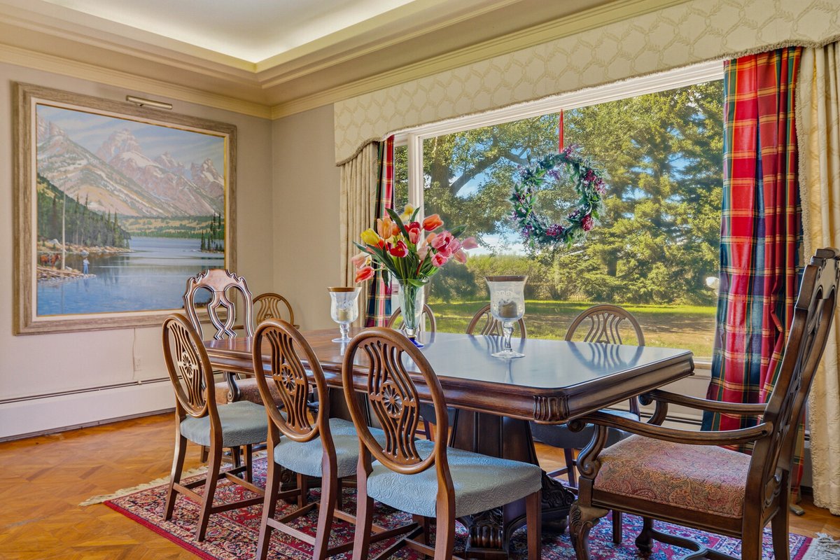 landreport's tweet photo. FOR SALE: THE SKYLINE ESTATE | Cody, WY | $3,450,000

https://t.co/37I0tJqYXH https://t.co/887rat1dQj