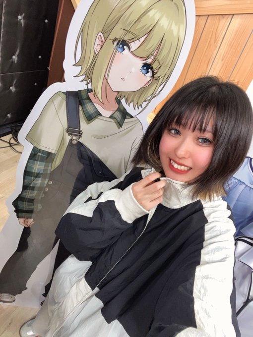 baRupaRupa's tweet photo. ビジュ解禁になったら、比較ポストしようと思ってたらご本人様がポストしてくださっていた。ありがとうございますありがとうございますありがとうございます。
#エフニナ #ガルクラ #F272 https://t.co/Y3tILLyR5c