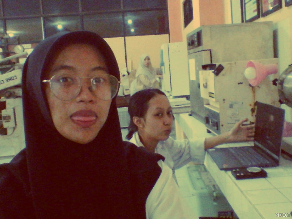interaccsi's tweet photo. "km ngapain sih rim" wahahahah mba e melihat adegan https://t.co/2uBbPHJQYz
