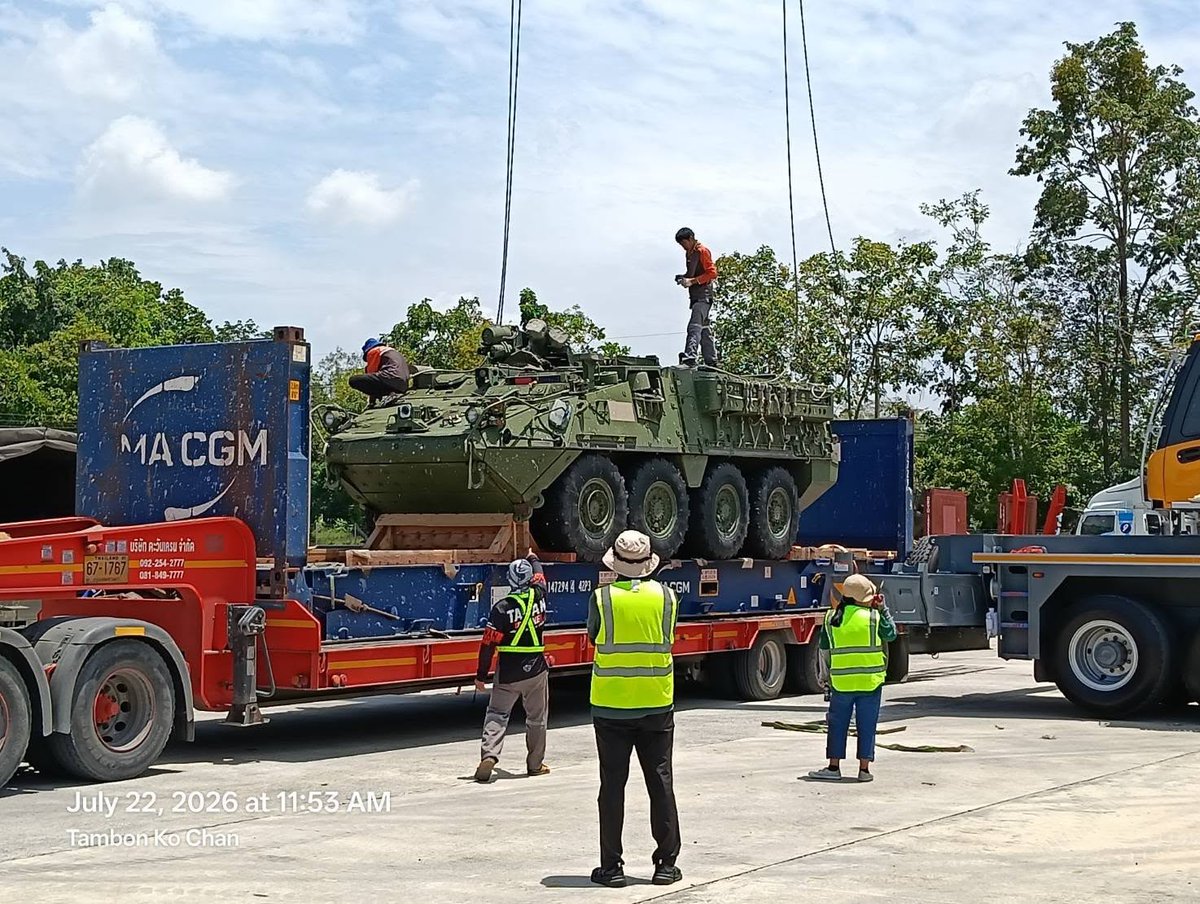 wuthi11_'s tweet photo. 🇹🇭 🇺🇸 Royal Thai Army's official Facebook page says this batch consists of 19 Stryker vehicles:

10 Infantry Carrier Vehicles (ICV)
4 Reconnaissance Vehicles (RV)
4 Command Vehicles (CV)
1 Medical Evacuation Vehicle (MEV)

This is the first batch, and more will come later. https://t.co/jgcYU078aI