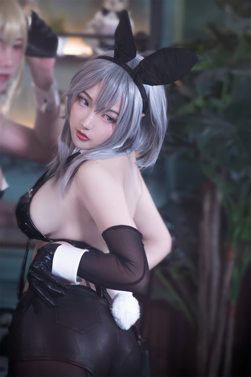 MeroyF2151's tweet photo. 咬一口兔娘， cosplay 的一座高峰！ https://t.co/G5CDEbPGZM