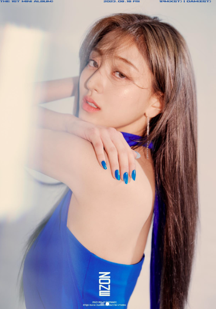 AboutMusicYT's tweet photo. 3 years ago today, TWICE's Jihyo made her solo debut with Zone. https://t.co/aa2MzS80CC