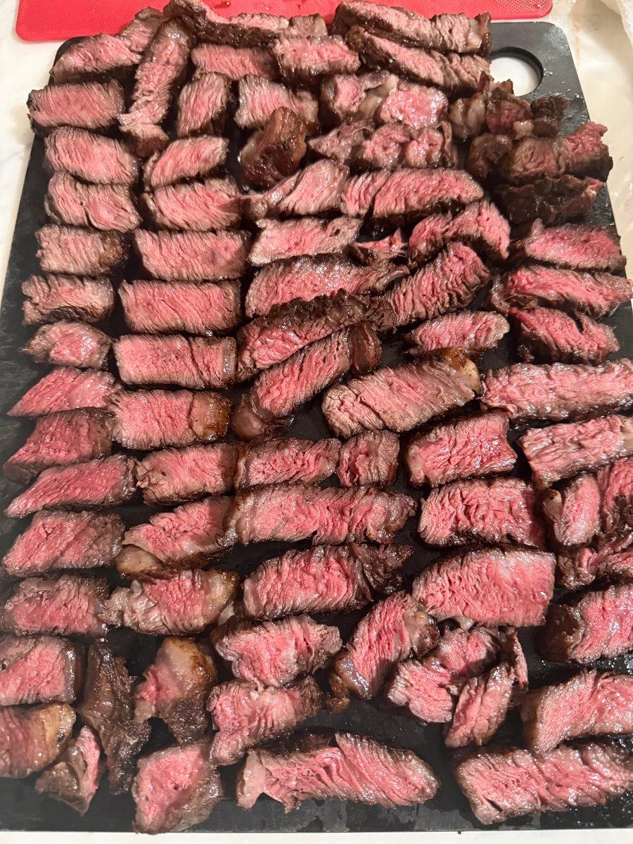 Julian4709's tweet photo. Just some ribeye caps I felt like eating. https://t.co/4VHz5LPVIw