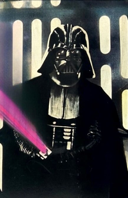 NoTextSWPics's tweet photo. Kenner’s Darth Vader action figure card photograph
(released late Spring 1978) 

#NoTextStarWars #starwarsactionfigures #kenner #darthvader #starwars https://t.co/RotG6iYkqX