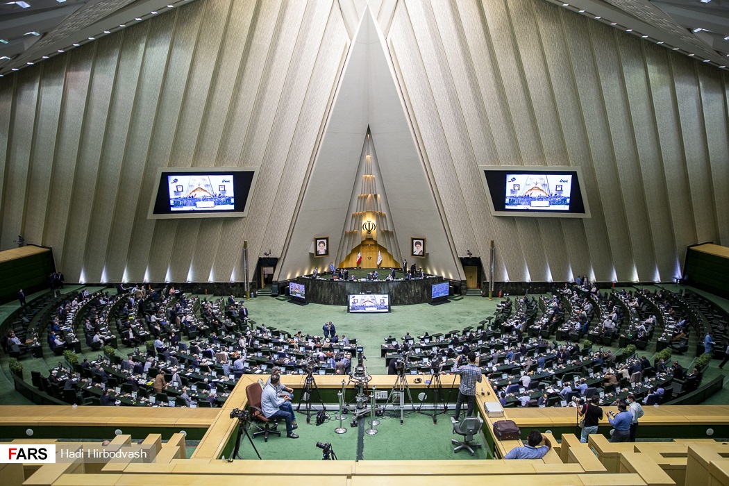 SebastianCF100's tweet photo. @LouieVerrecchio Because the Iranian ruling class is as Masonic and Judeo as ours.  Iran is in on it.  This is a great reset behind the scenes, not a real war. https://t.co/5rIogioDR1