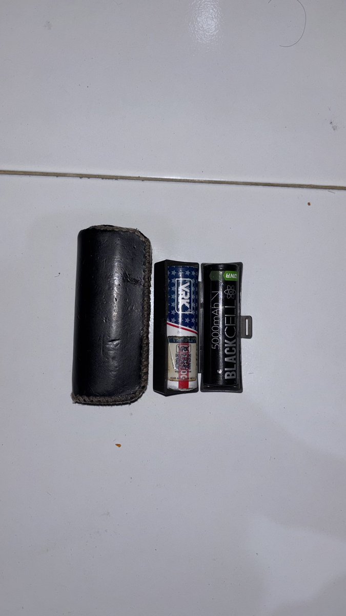darknessiyou's tweet photo. hai guys! mau bantuin cowok aku jual vape mod Thelema Solo Dna 100 charga 💰650 Nego tipis 📍dom jogja 🍊bisa oyen 📦 bisa COD 
Bonus :
- 2 battery 21700 (Vrk &amp; Molicel)
- Sleve
dm kalau minat! komen dulu yaa 🙏🏻 suka lama notifnyaa #zonauangㅤ https://t.co/bOVhtzDI5O