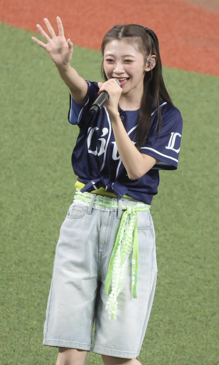 kntkner's tweet photo. 20260722（Wed）
VARZAR×LIONS コラボレーションシリーズ@ベルーナドーム
MINI LIVE かわいいだけじゃだめですか？

#板倉可奈
#きゅーすと
#cutiestreet
#かわだめ in ベルーナドーム⚾️

ほんと美しい。一眼使える機会はなかなか無いから本当に良い時間だった( ◜◡◝ )💚 https://t.co/Kwr9H42KDC